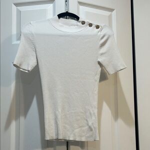 White Ribbed Women’s Shirt with Button Detail